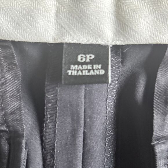 Ann Taylor Black Cotton Blend Dress Pants Ankle Length Cuffed Bottom Size 6P - Picture 3 of 8